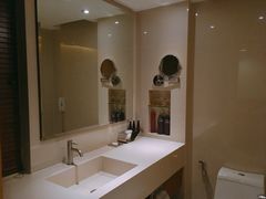 -阿瓦尼河滨曼谷酒店