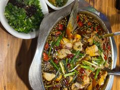 -乡土特色.冷锅鱼.牦牛肉汤锅