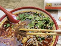 -杨大叔爱面子·四川小吃(岗头店)