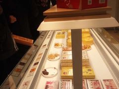 面包甜点陈列柜-好利来(团结湖店)