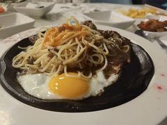 -豪客来牛排(中央花苑店)