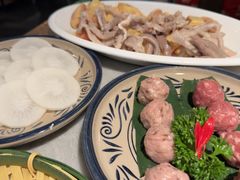 -尚尚仙·酸汤猪手·猪肚鸡火锅(华联万柳购物中心店)