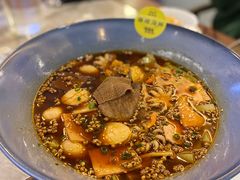 -渔语鱼新川菜Bistro(万象天地店)
