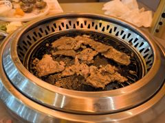 -黑金·寻焰自助百汇·烤肉·火锅(中街店)