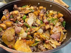 -老钟家烤羊排·敦伊阁清真餐厅胡羊焖饼