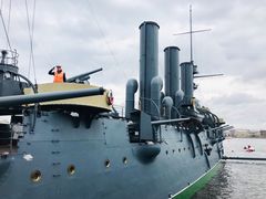 -阿芙乐尔号巡洋舰