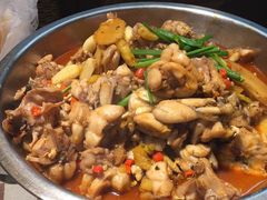 -昱龙大盆牛蛙馆(三兴街总店)