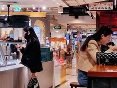 -梅龙镇广场