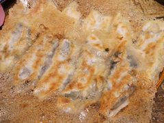 -阿洪锅贴王(小吃城店)