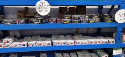 -逝水玩具折扣店