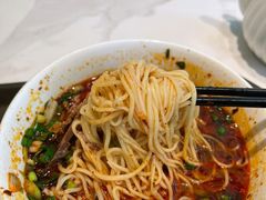 -伊穆祥牛肉面总店·清真