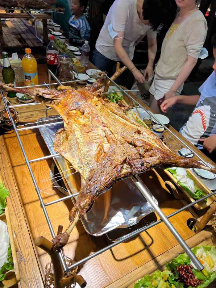 香木香羊(大治路店)-"企业家闺蜜朋友聚餐的地方,烤全羊味道真是.