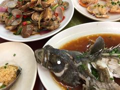 清蒸石斑鱼-三亚老渔民海鲜店