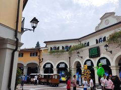 -佛罗伦萨小镇广佛名品奥特莱斯(疏港路店)