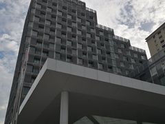 -珠海拱北口岸希尔顿欢朋酒店