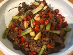 -俏湘厨•地道湘菜(建华南路店)