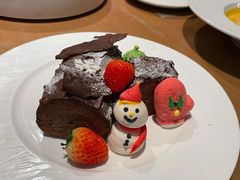 -杏荟旋转餐厅(广州爱群店)
