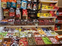 零售区-来伊份(燕山路二店)