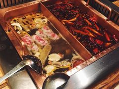 -老牌坊云南鱼豆花火锅(爱建店)