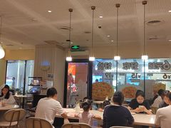 -必胜客(WOW中心城店)