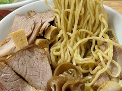 -松树干拌面店