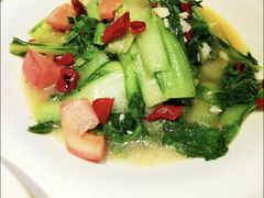 西施毛白菜-巴特餐饮6加1音乐餐吧·新疆菜