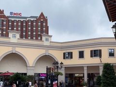 -佛罗伦萨小镇广佛名品奥特莱斯(疏港路店)