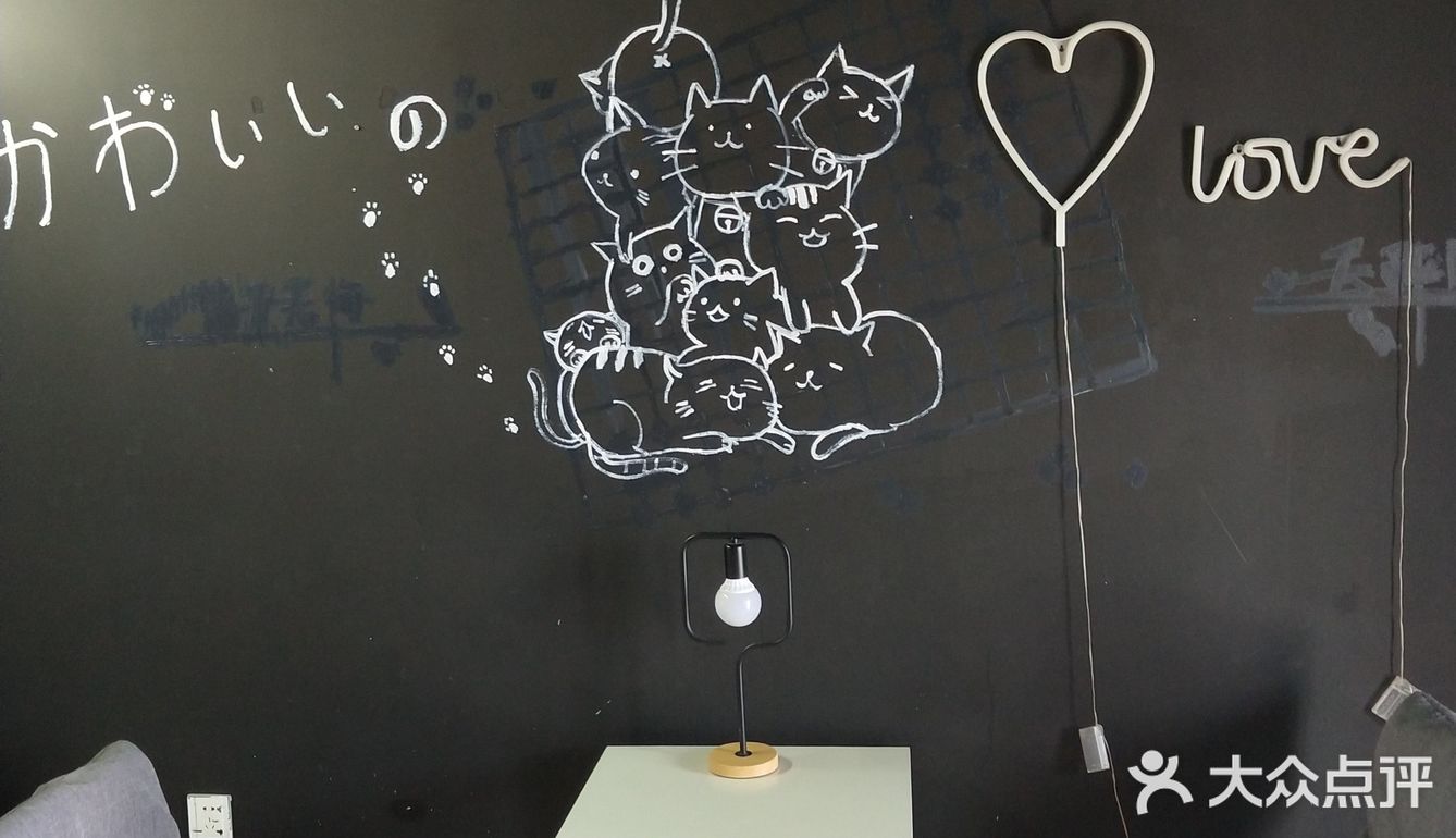 位于小寨东路一又二分之一公寓B座1009 大叔是个爱