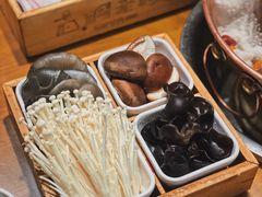 菌菇拼盘-古铜老院铜锅涮肉·清真(双井店)