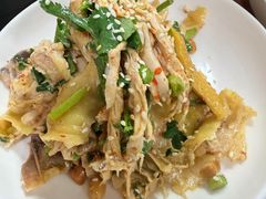 -村姑三黄鸡(解放店)