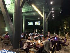 -上海滴水湖皇冠假日酒店