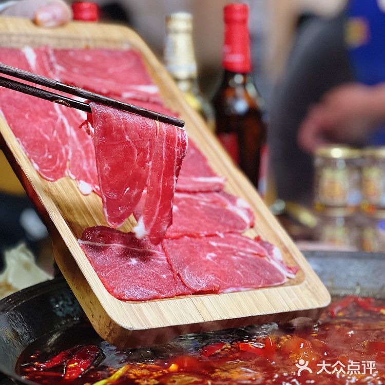 社区里的地道老火锅,手工炒料太香了‼️