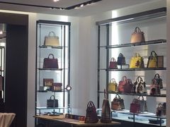 -BURBERRY(上海港汇恒隆广场店)