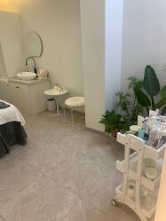 -VE专注问题肌·赛诺龙&科学美肤中心