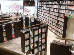 -钟书阁(群光广场店)