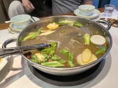 -乡土黄·鲜牛肉火锅·小龙虾(兴业街店)