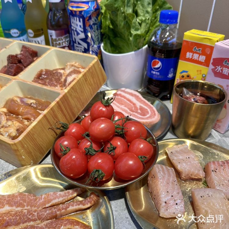 烤肉饮料不限量畅吃！！