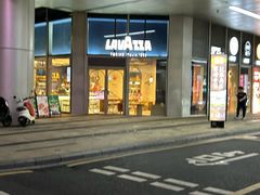 -LAVAZZA拉瓦萨咖啡(中航城君尚购物中心店)