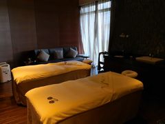 -三亚美高梅度假酒店滺水疗