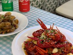 -捌贰虾蟹·江湖菜馆(江汉路店)