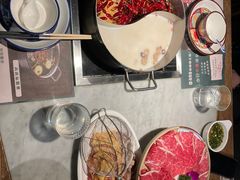 -尚尚仙·酸汤猪手·猪肚鸡火锅(华联万柳购物中心店)