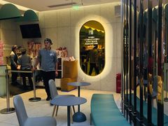 -奈雪的茶(亨特国际广场店)