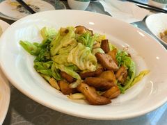 -汗腾格里·风味餐厅(新疆驻京办店)