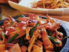 -东馆和天下特色餐饮(工农店)