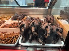 -张鸭子重庆特产卤味小吃(未来国际店)