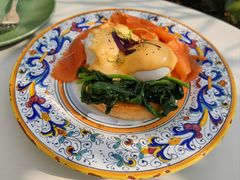 三文鱼班尼迪克-Alimentari早午餐(安福路店)