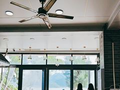 -鹏城人家海鲜酒家·23年老字号(较场尾店)