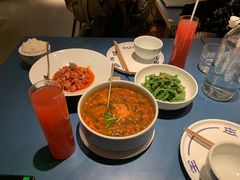 腾冲小锅米线-一坐一忘云南菜(嘉里中心店)