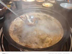 -芸鲜季·云南野生菌餐厅· 云南风物味研社(闵行店)