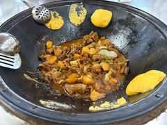 -粘豆包柴火铁锅炖